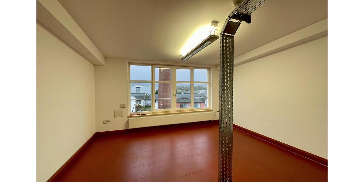 Gewerbeobjekt Frankenberg (Eder) - 2.750&euro; | Angebot:18001884