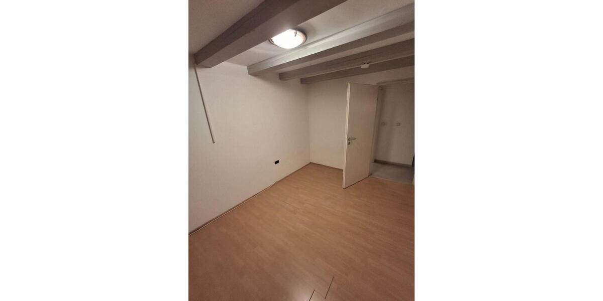 Erdgeschoßwohnung Wetter (Hessen) - 2 Zimmer, 41 m&sup2;, 400&euro; | Angebot:24352236