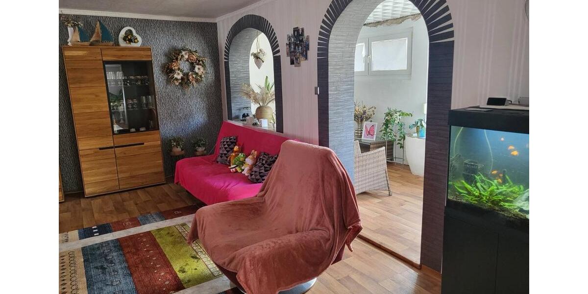 Mehrfamilienhaus, Wohnhaus Biedenkopf - 10 Zimmer, 370 m&sup2;, 250.000&euro; | Angebot:26067665