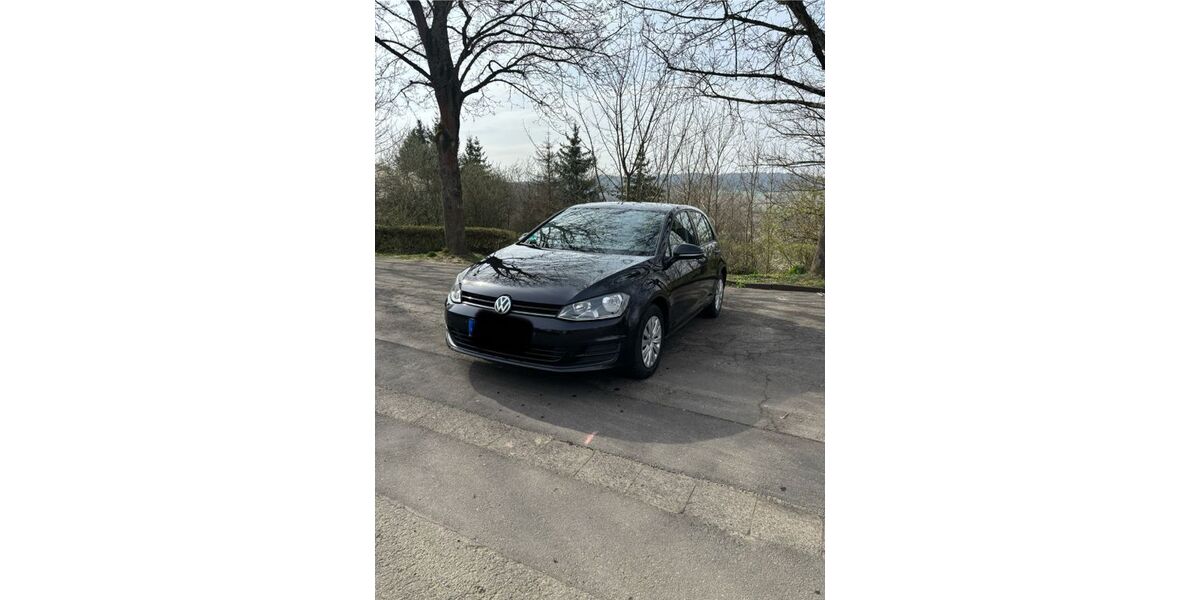 VW Golf 219.000 km 5.200 &euro; Homberg Ohm 35315