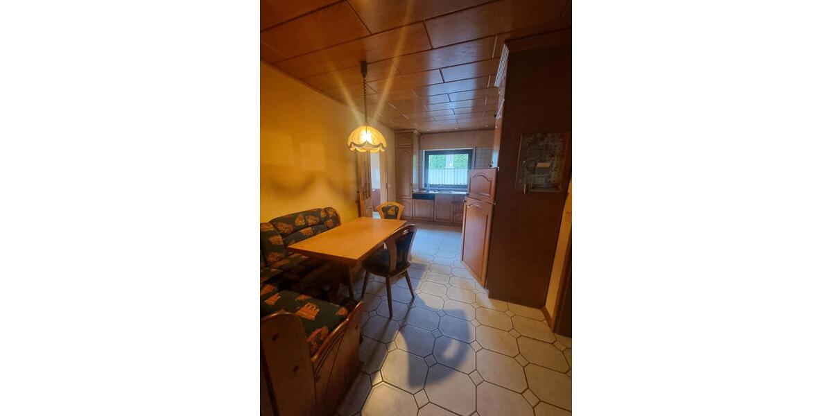 Einfamilienhaus Neustadt (Hessen) - 6 Zimmer, 240 m&sup2;, 270.000&euro; | Angebot:24398141