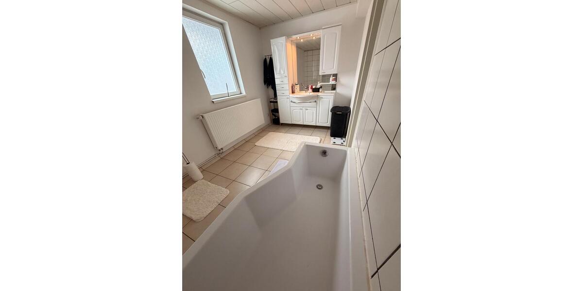 Einfamilienhaus Stadtallendorf - 5 Zimmer, 180 m&sup2;, 259.000&euro; | Angebot:27022985