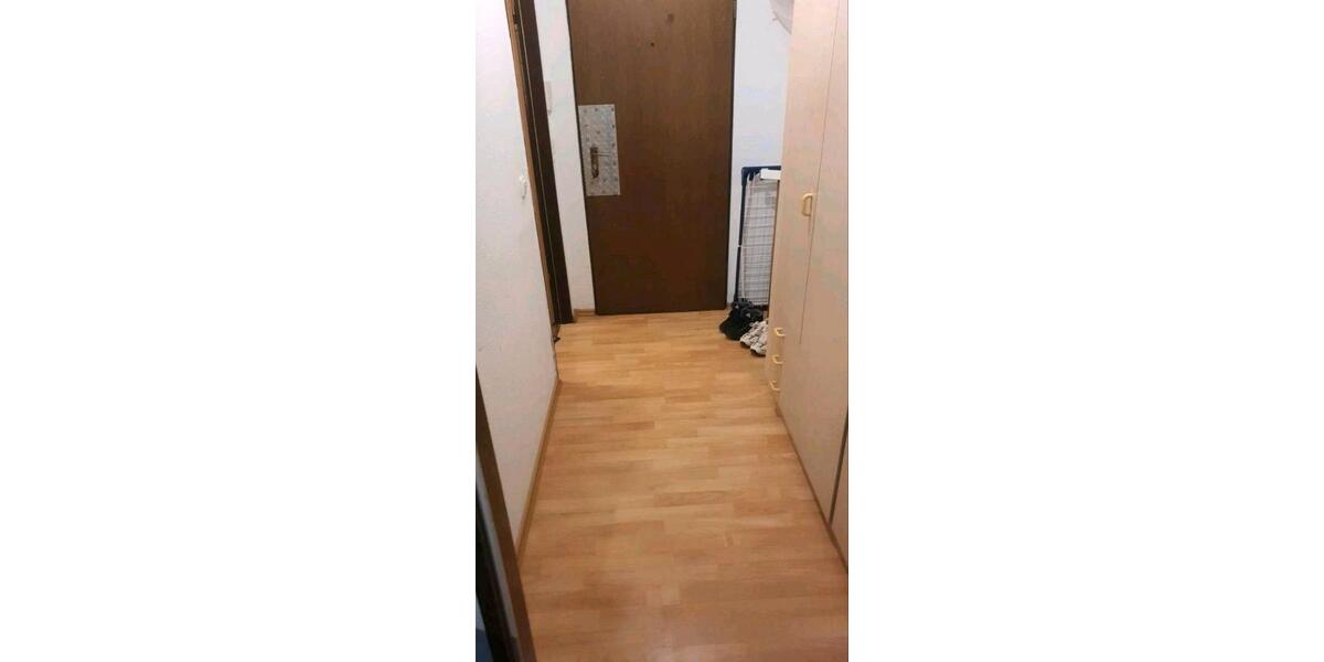 Etagenwohnung Gießen Schlangenzahl - 1 Zimmer, 18 m&sup2;, 70.000&euro; | Angebot:26113420