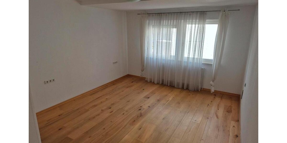 Mehrfamilienhaus, Wohnhaus Burgwald - 8 Zimmer, 159 m&sup2;, 345.000&euro; | Angebot:23595903