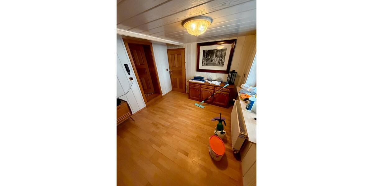 Etagenwohnung Homberg (Ohm) - 6 Zimmer, 158 m&sup2;, 1.400&euro; | Angebot:24653688