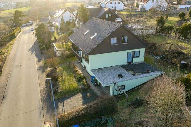 Einfamilienhaus Bad Endbach - 8 Zimmer, 204 m&sup2;, 213.000&euro; | Angebot:25726242