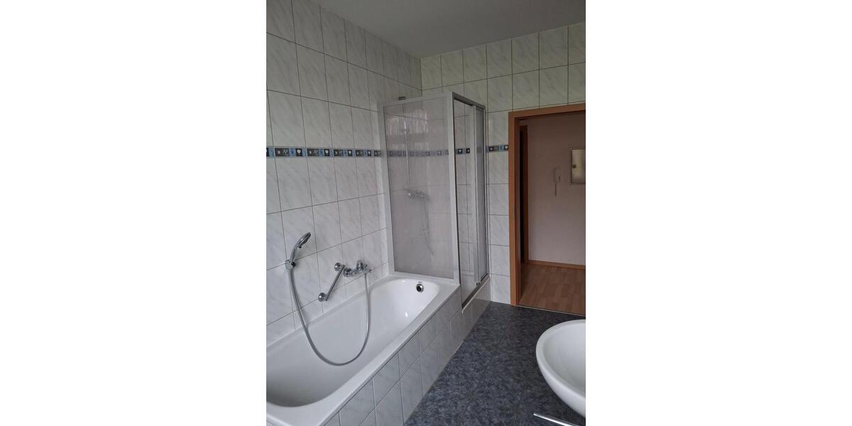 Etagenwohnung Rosenthal - 4 Zimmer, 98 m&sup2;, 500&euro; | Angebot:22893451