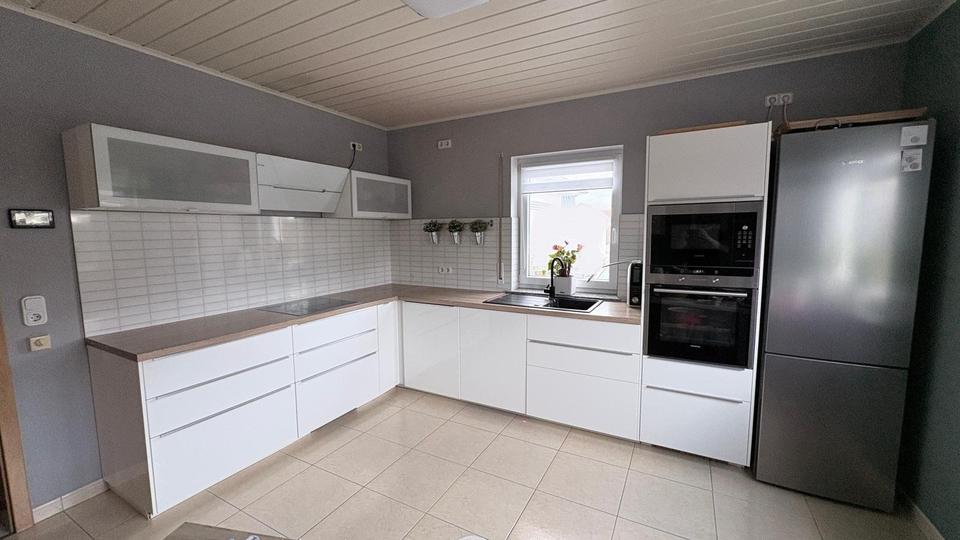 Erdgeschoßwohnung Battenberg (Eder) - 3 Zimmer, 95 m&sup2;, 960&euro; | Angebot:24639533