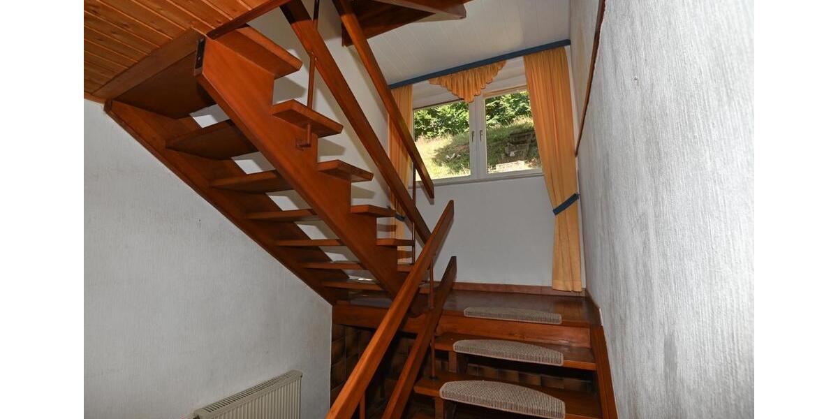 Einfamilienhaus Burgwald - 6 Zimmer, 148 m&sup2;, 229.000&euro; | Angebot:26023086