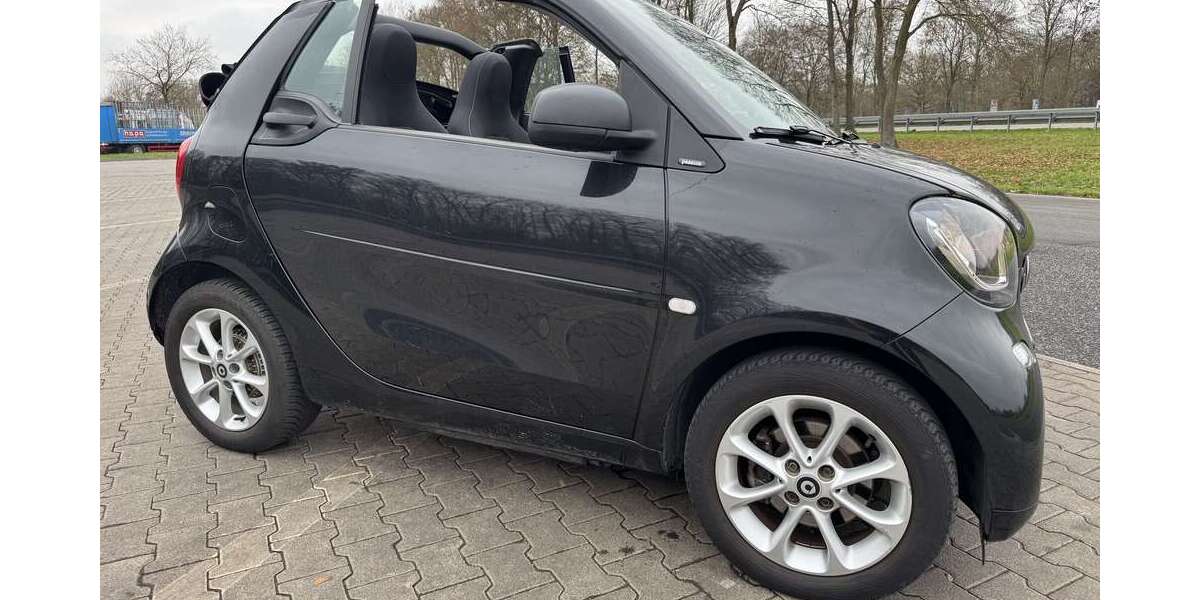 Smart forTwo 71.279 km 9.790 &euro; Staufenberg 35460