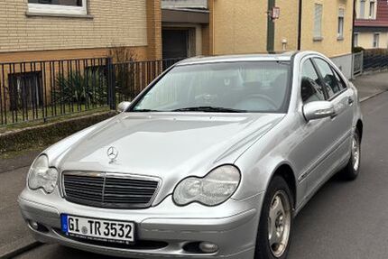 Mercedes-Benz C 200 286.200 km 1.900 &euro; Gießen 35396