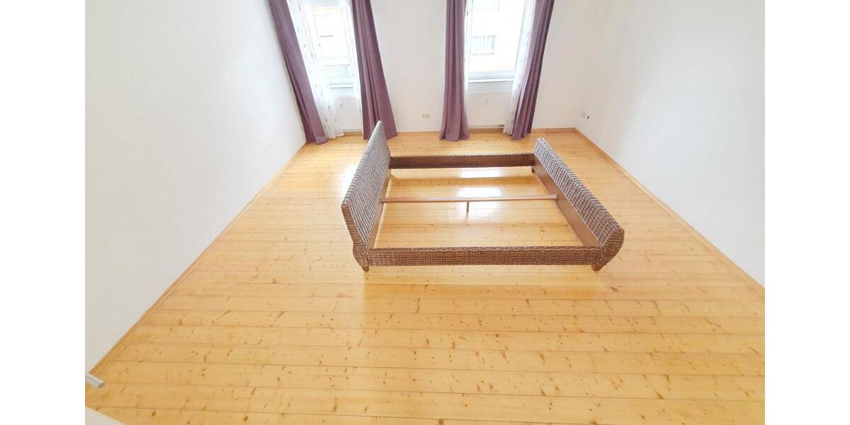 Etagenwohnung Wetter (Hessen) - 4 Zimmer, 126 m&sup2;, 1.300&euro; | Angebot:26168368
